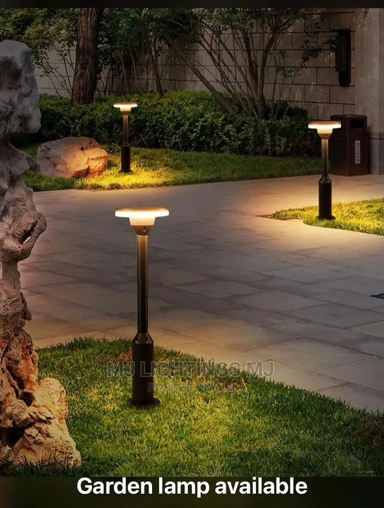 Aluminum LED Outdoor Garden Path Light.