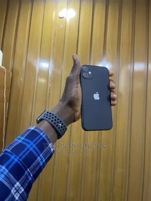 Photo - Apple iPhone 11 128 GB Black