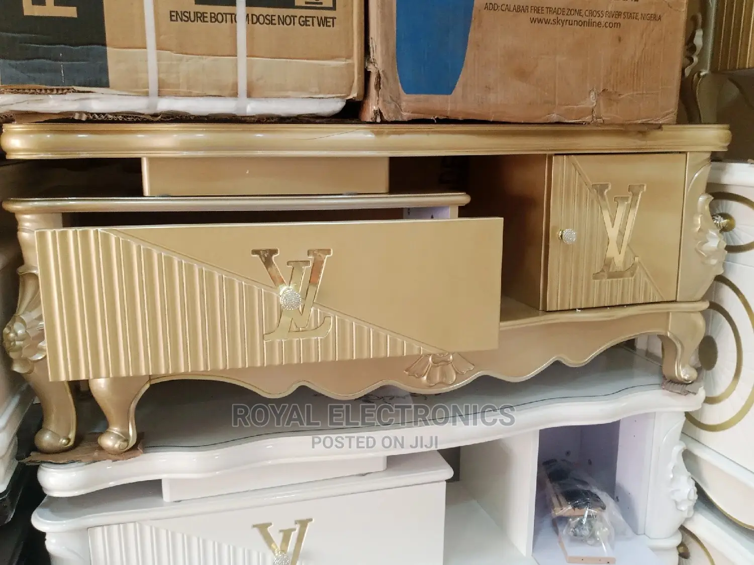 Unique Design Louis Vuitton Modern Center Table With Drawer