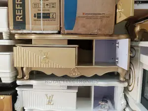 Good Quality Louis Vuitton Modern Center Table With Drawer