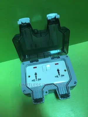 2gang 13A Waterproof Socket