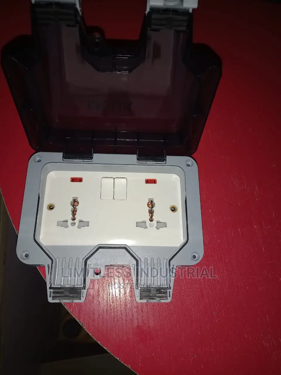 2gang 13A Waterproof Socket