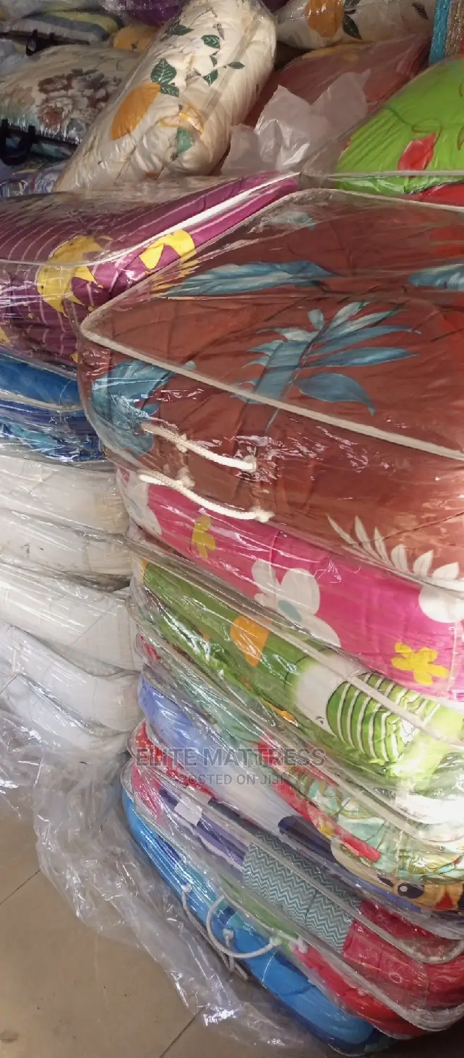 Duvet Set and Pillows C