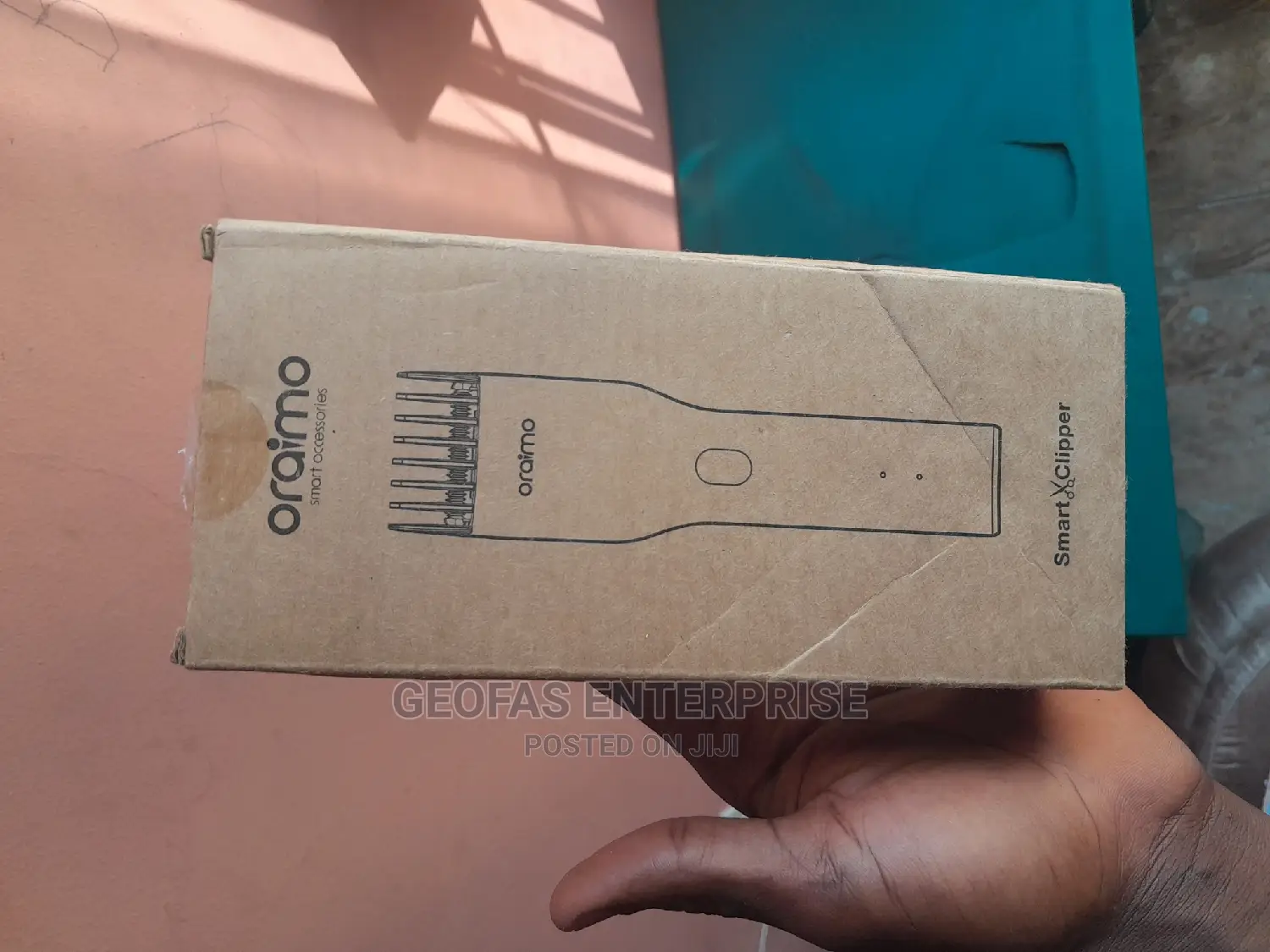Oraimo Smart Cordless Electric Clipper With 1 Guilded Comb