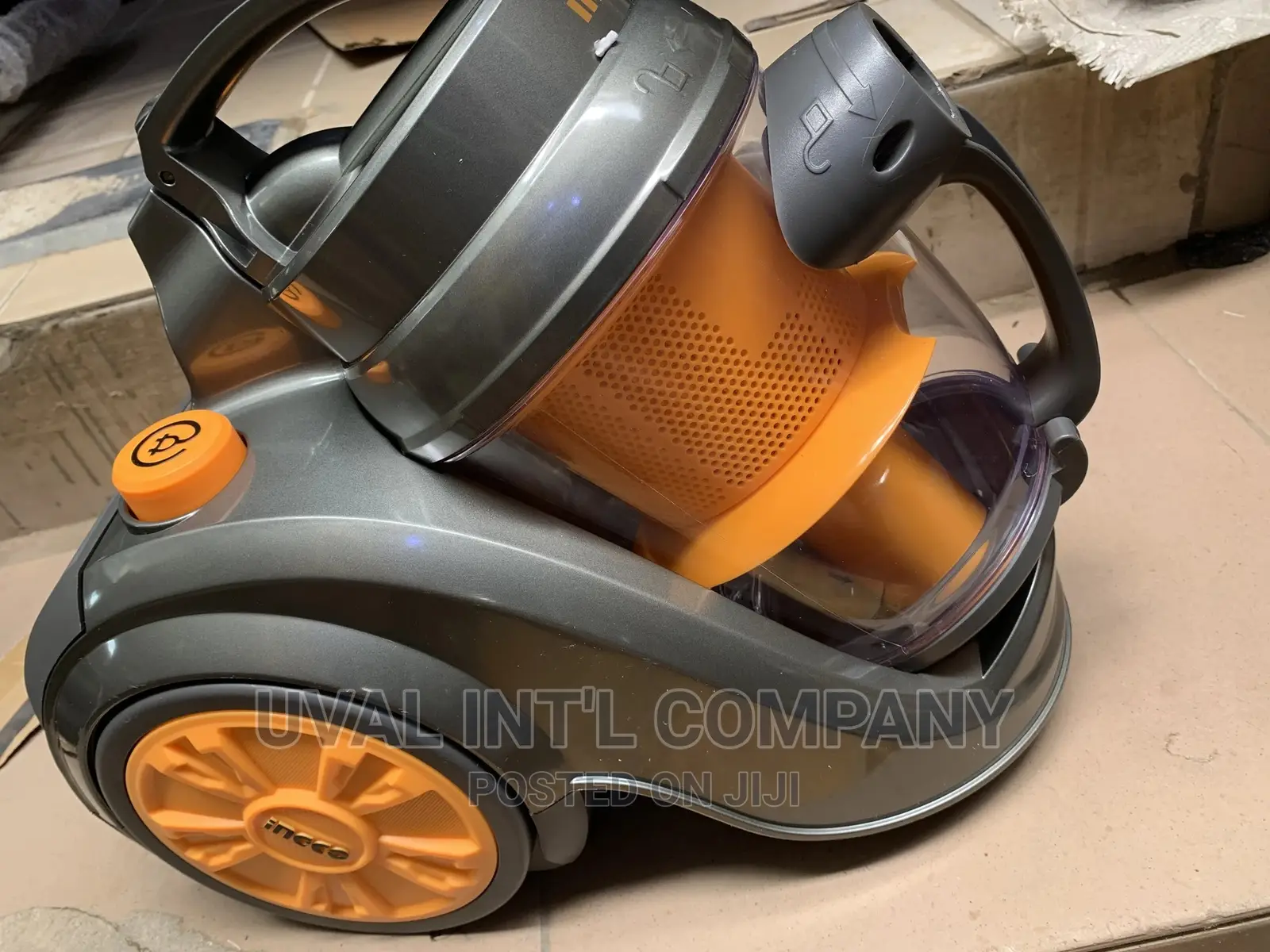 Vacuum Cleaner
