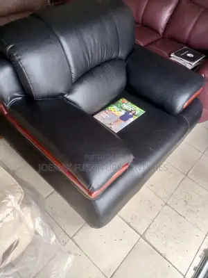 Quality Executive 7 Seater Living Room Leather Fabric Made Sofa Chair.