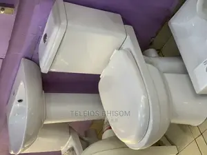 Golden Diamond Water Closet Set