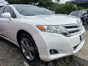 Toyota Venza 2011 White