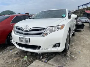 Toyota Venza 2011 White