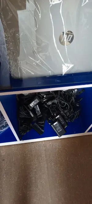 Laptop Chargers Follow Come