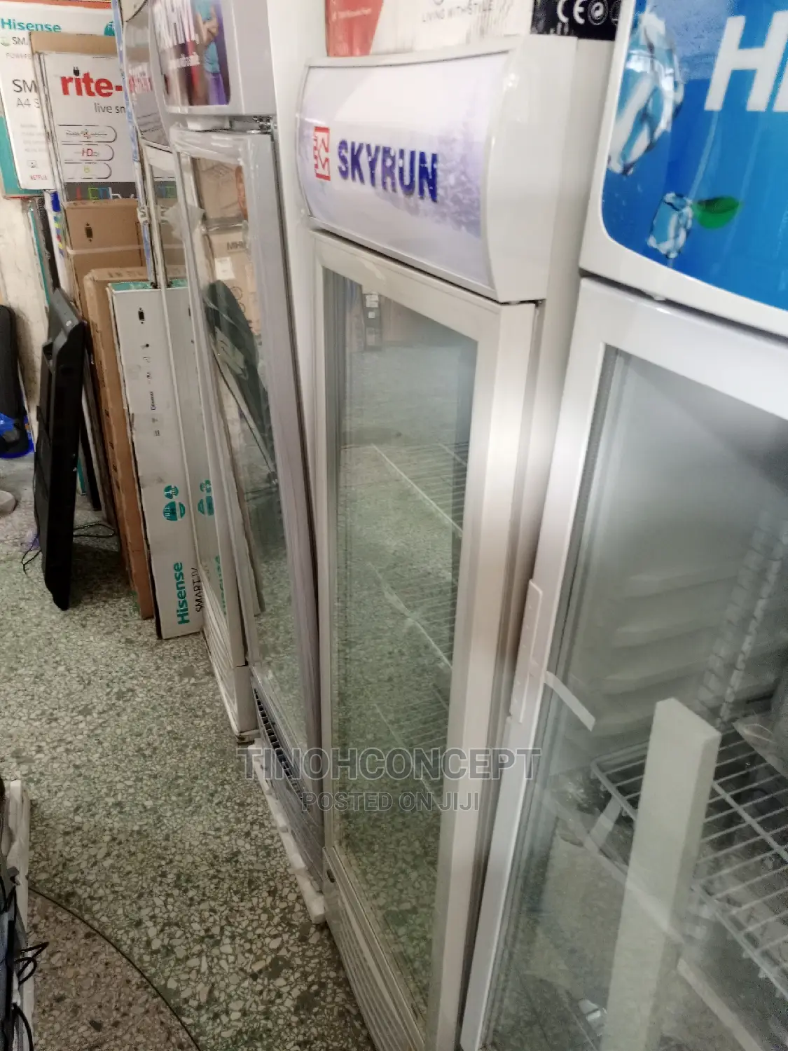Hisense Showcase Refrigerator Chiller 250l