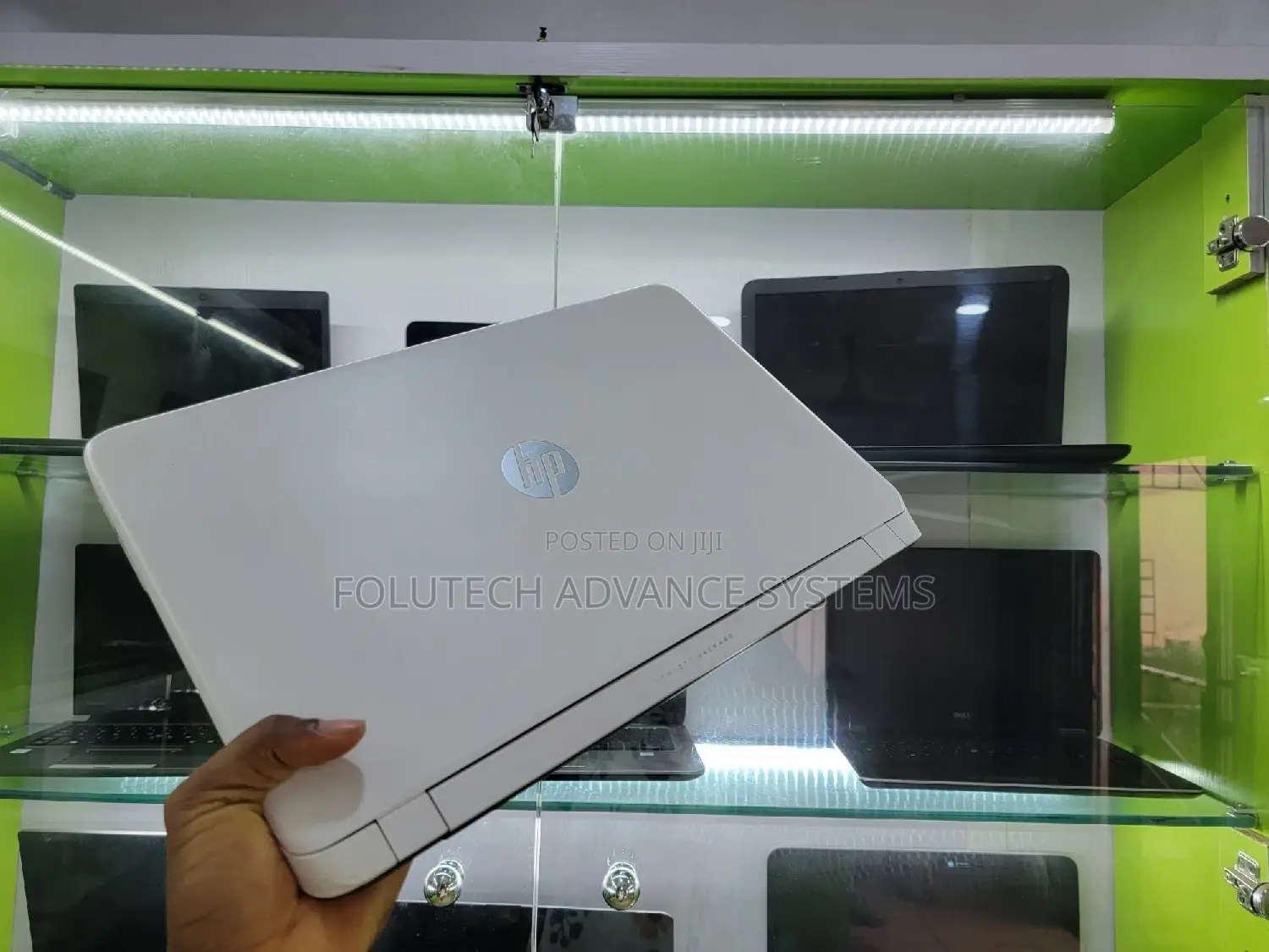 Laptop HP Pavilion 15 8GB Intel Core i3 HDD+SSD 500GB