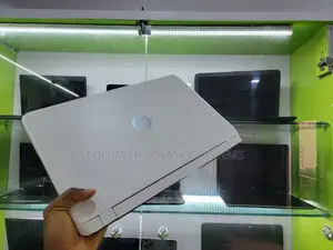 Laptop HP Pavilion 15 8GB Intel Core i3 HDD+SSD 500GB