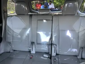 Toyota Highlander XLE 2019 Gray