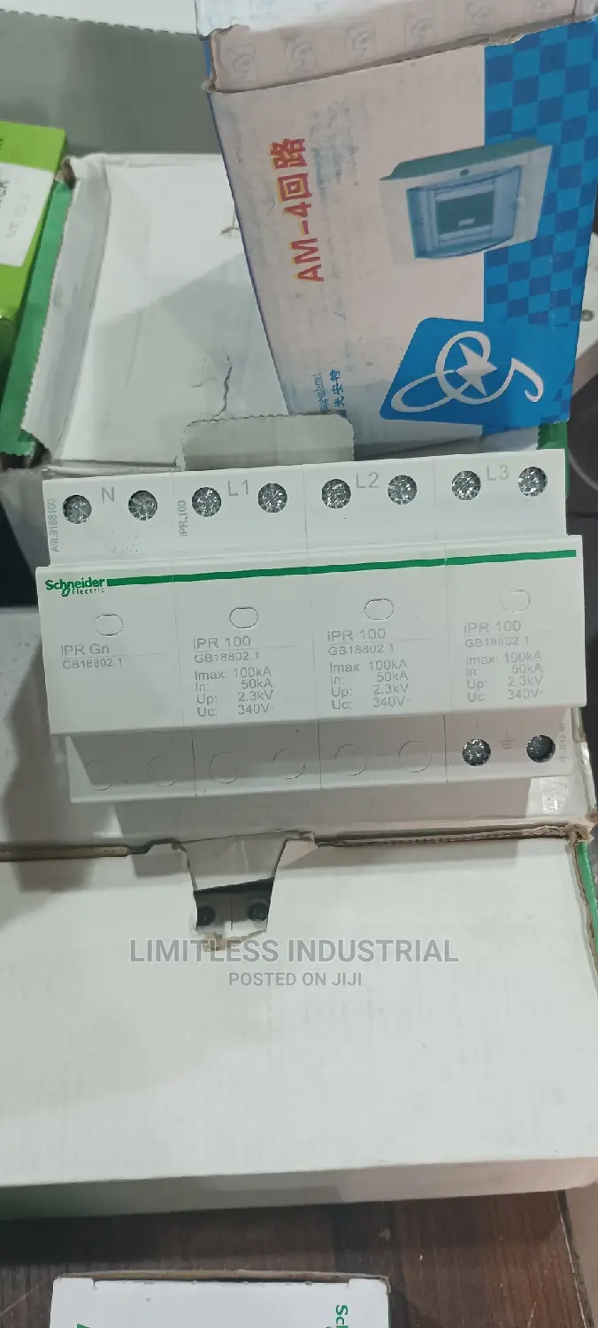 4pole 100ka Schneider Surge