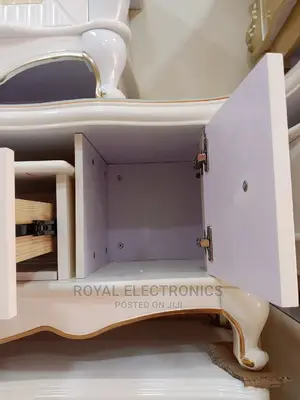 Royal 1.5meter TV Stand With Drawer