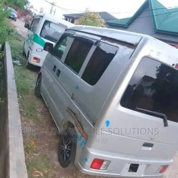 Suzuki Every 2010 Silver