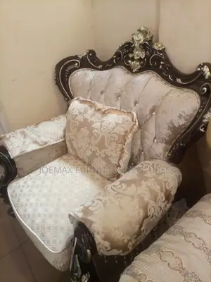 Elegant 7 Seater Living Room Fabric Made Royal Sofa Chair.
