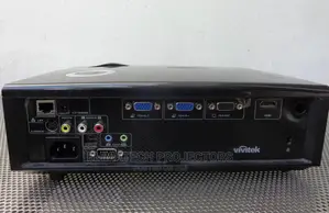 Uk Used Vivitek Daylight Projector Ibadan ,Ikeja , Ikorodu