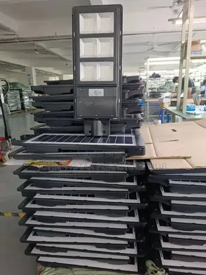 Canadian Solar Street Light