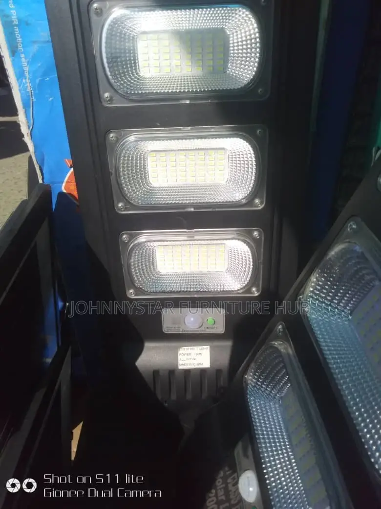 Canadian Solar Street Light