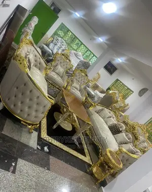 Exotic Quality Modern Royal Sofa With Centre Table