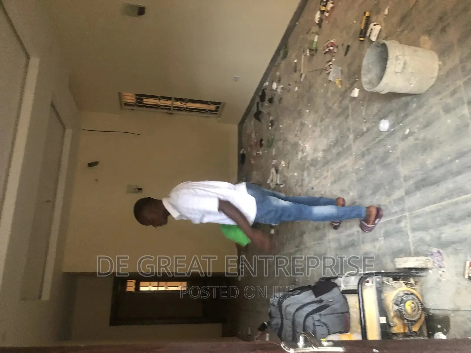 3bdrm Block of Flats in Private, Durumi for sale