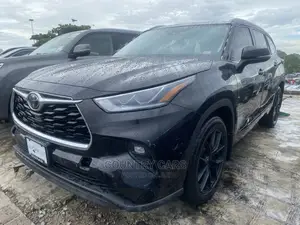 Toyota Highlander Limited 2021 Black