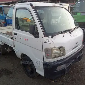 Suzuki APV Pan Vanel 2000 White