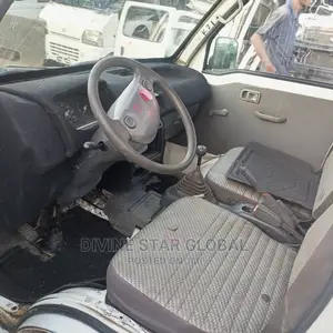 Suzuki APV Pan Vanel 2000 White