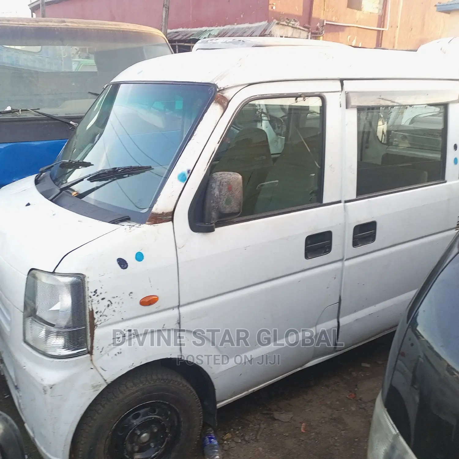 Suzuki APV Minibus 2000 White