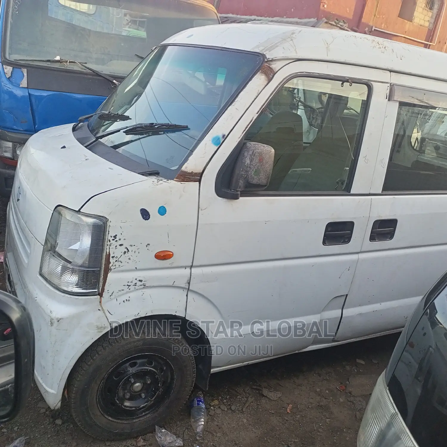 Suzuki APV Minibus 2000 White