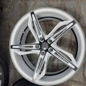 Is 20 Rim for Venza Lexus Highlander