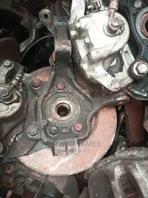 Front and Back Hub Infiniti Jx35, Q60,Q30 and Q45 2011