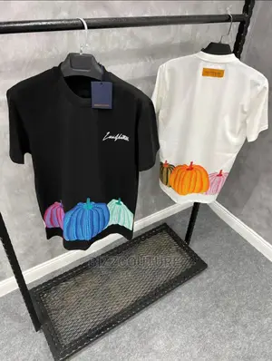 Original LOUIS VUITTON T-Shirts Available in Store