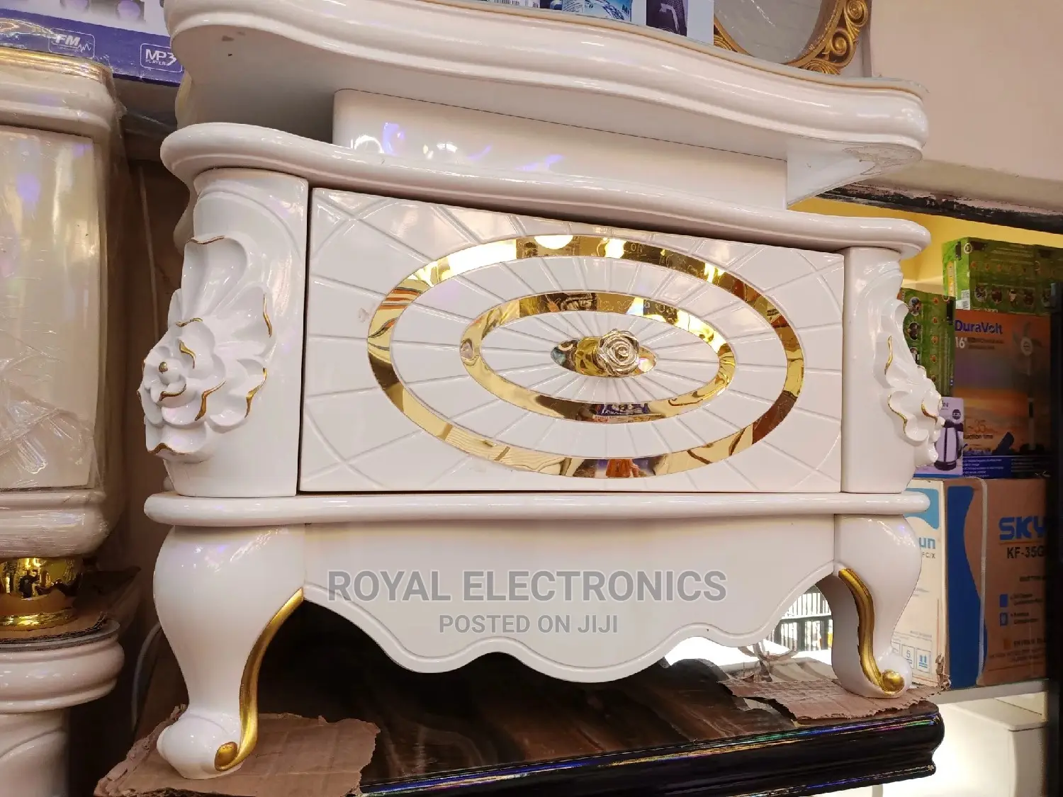 Royal Mini Center Table