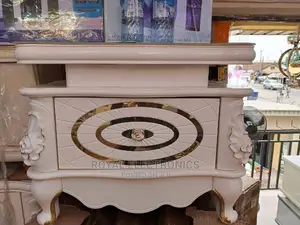 Classic Royal Mini Center Table