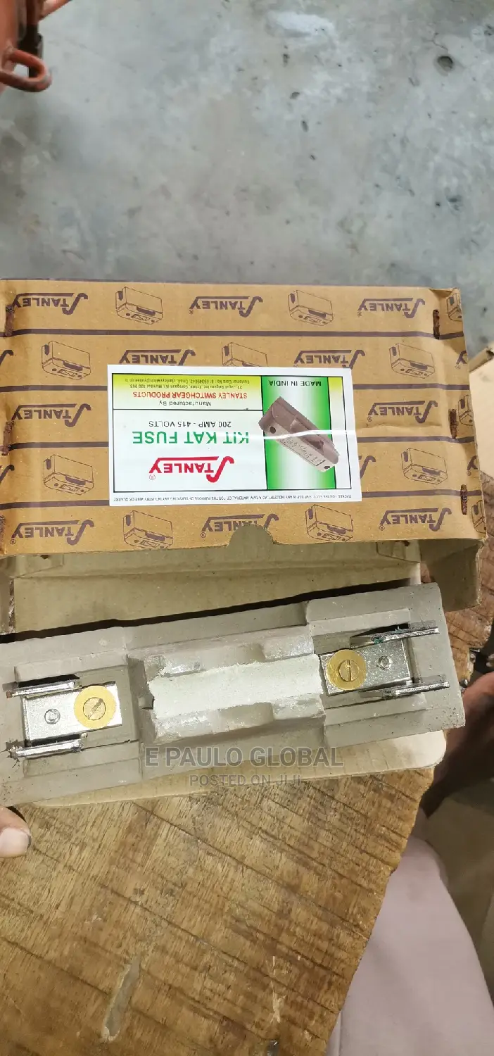 200amps Stanly Cut Out Fuse/Base