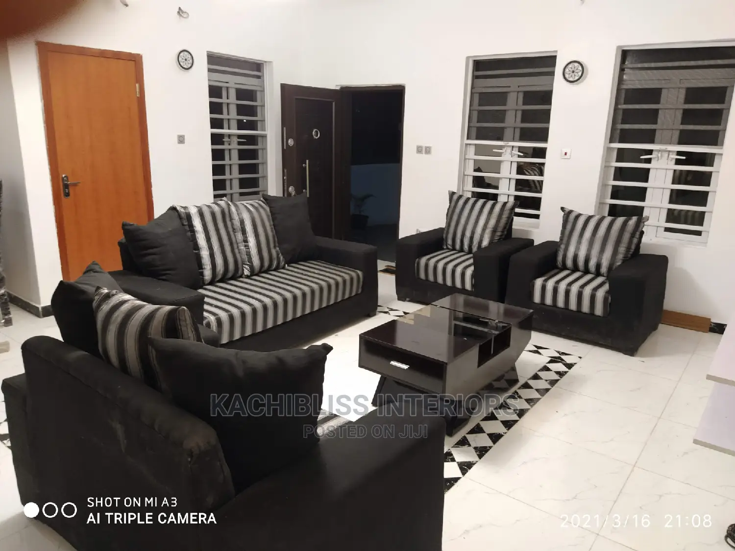 7 Seater Chair