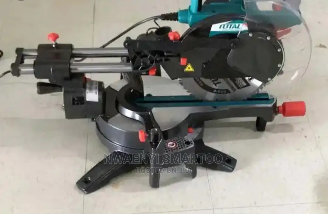 1800w Total Mitre Saw Machine