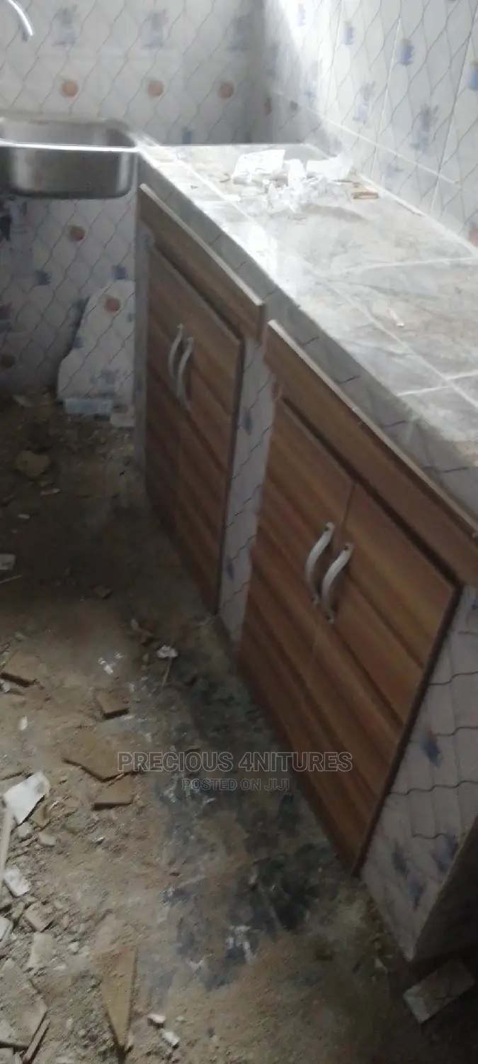 Inbuilt Kitchen Cabinets