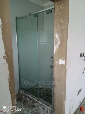 Homely Shower Cubicle