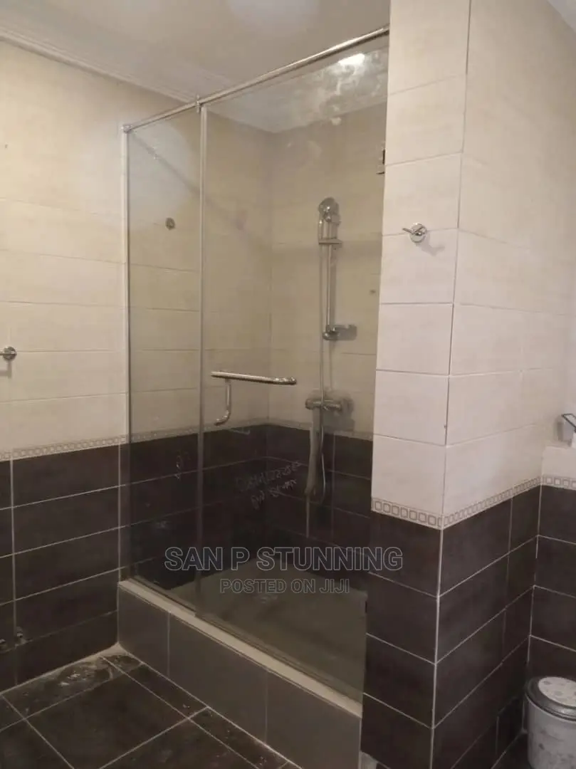 Slide Door Shower Cubicle Design