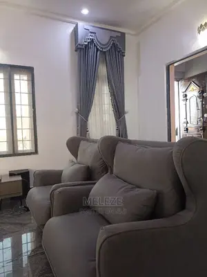 Italian Curtain