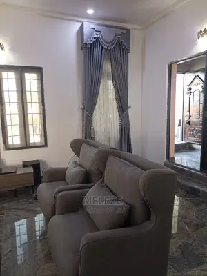 Italian Curtain