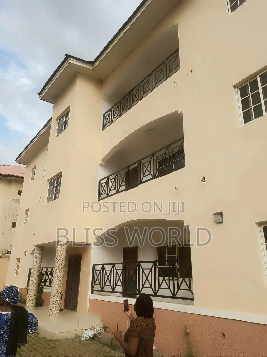 3bdrm Block of Flats in Mabuchi, Mabushi for sale