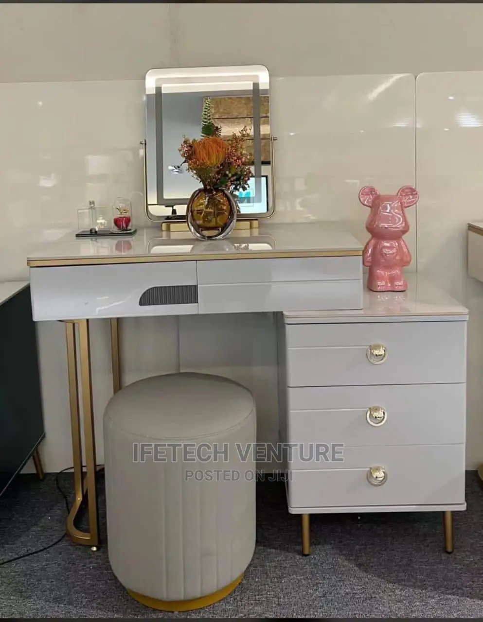 Dressing Mirror and Table