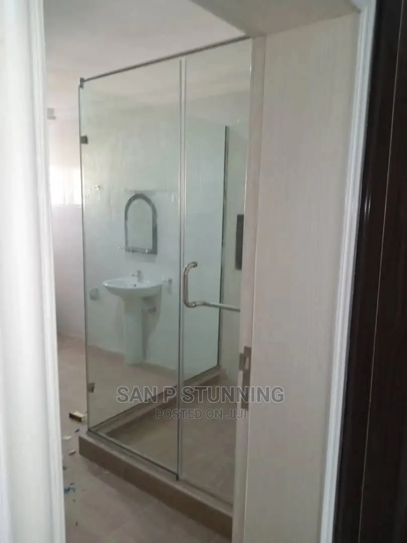 Comely Shower Cubicle