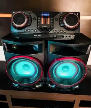 New Lg 2350w Xboom Sound System (Bluetooth) Model Cl87