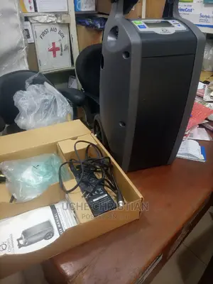 Oxygen Concentrator With Bathery Backup